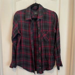 Rails button up